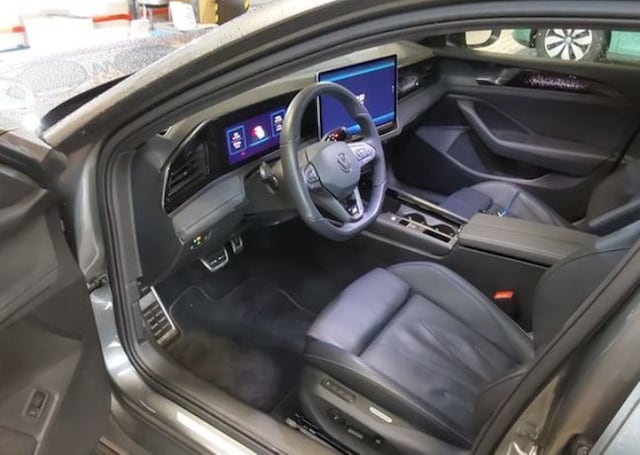 Volkswagen Passat 2.0 TSI DSG R-Line Variant