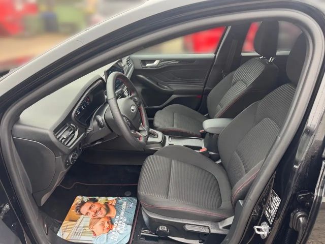 Ford Focus ST Line Wagon