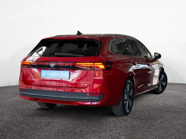 Volkswagen Passat 1.5 eTSI Business Variant