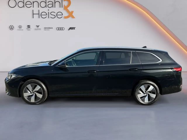Volkswagen Passat 1.5 eTSI Business DSG