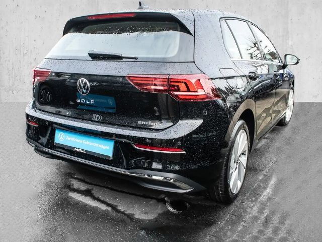 Volkswagen Golf DSG Style eHybrid