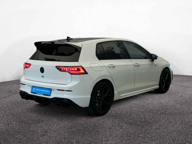 Volkswagen Golf IQ.Drive