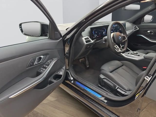 BMW 330 330e Touring