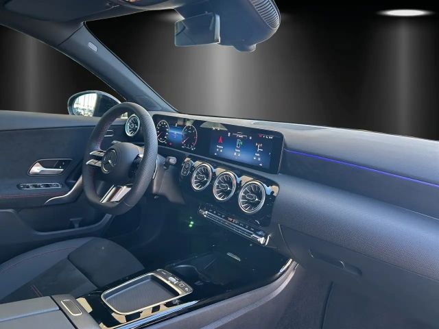 Mercedes-Benz A 220 A 220 d AMG Line Hatchback