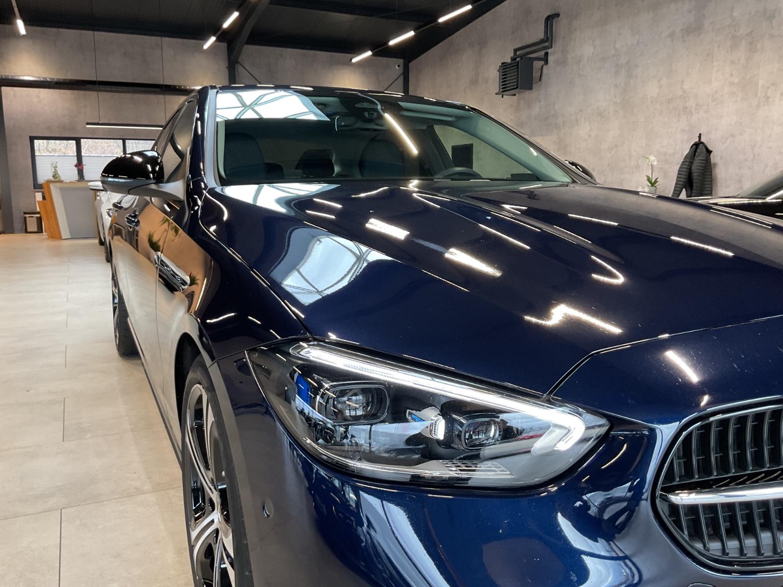 Mercedes-Benz C 200 AVANTGARDE Sedan