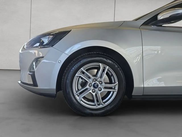Ford Focus Cool & Connect EcoBoost Wagon