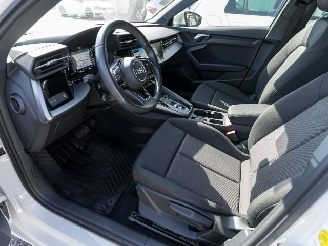 Audi A3 30 TDI S-Tronic Sedan