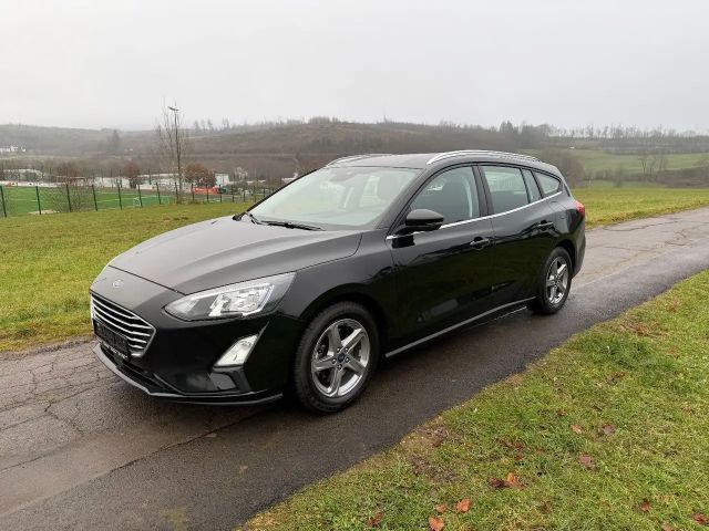 Ford Focus Cool & Connect Wagon