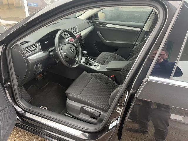 Skoda Superb Ambition Combi