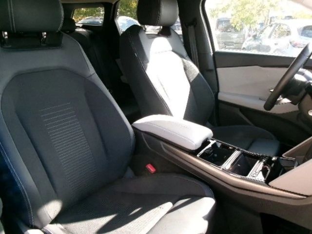 Ford Explorer Extended range RWD