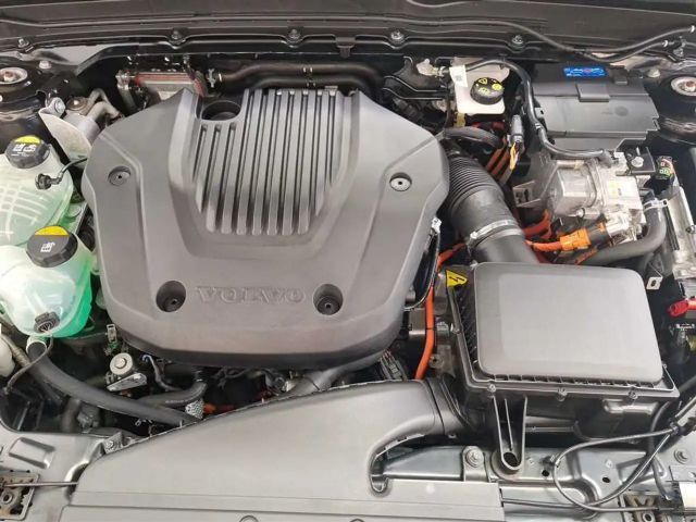 Volvo XC40 Recharge T4