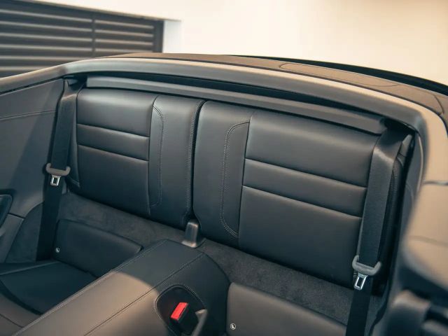 Porsche 911 Cabrio Carrera