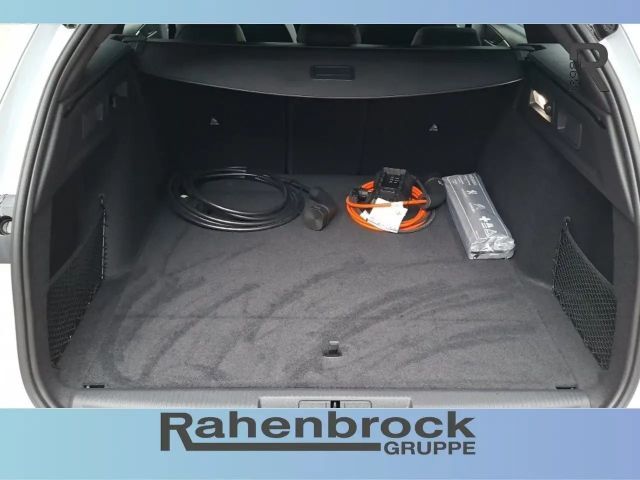 Peugeot 308 EAT8 Hybrid SW