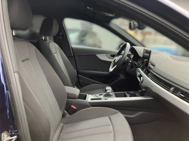 Audi A4 45 TFSI Quattro S-Tronic