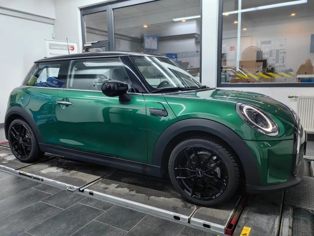 MINI Cooper Classic Trim*DAB*LED*So+Wi*LightAss*AppleCarplay