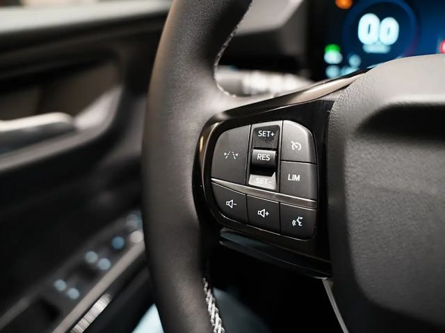 Ford Puma EcoBoost Titanium