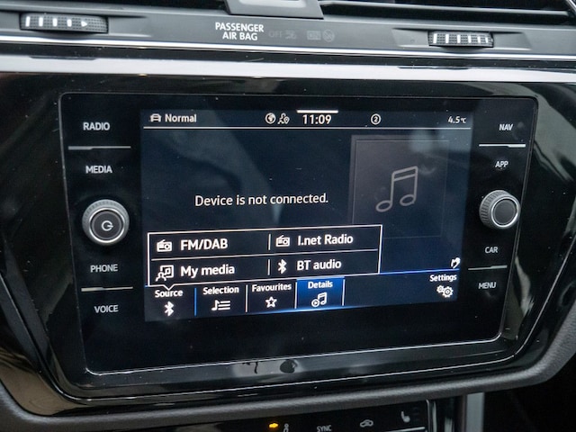 Volkswagen Touran 1.5 TSI DSG R-Line