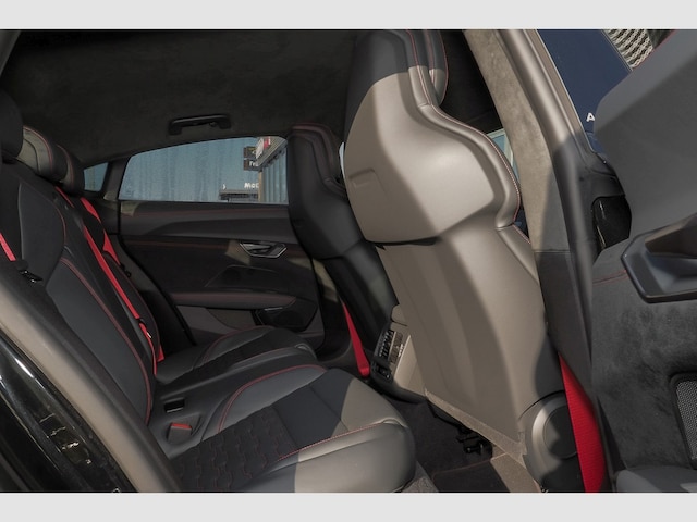 Audi RS e-tron GT Performance Quattro