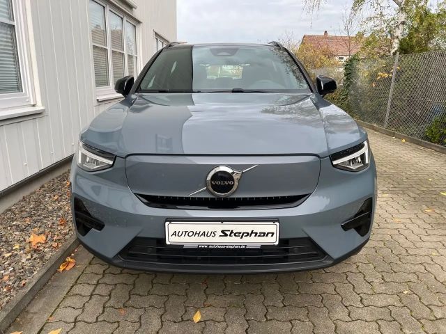 Volvo XC40 Core Recharge
