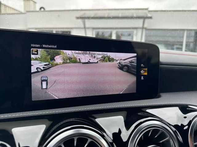 Mercedes-Benz CLA 200 AMG Line