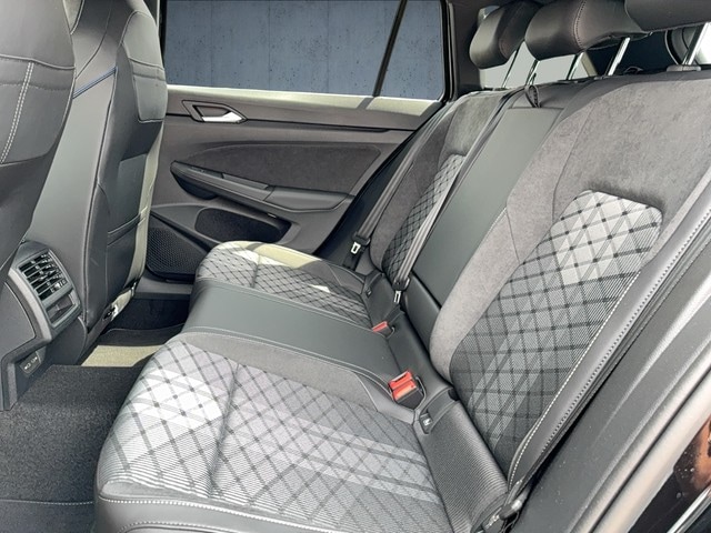 Volkswagen Golf 2.0 TDI DSG R-Line Variant