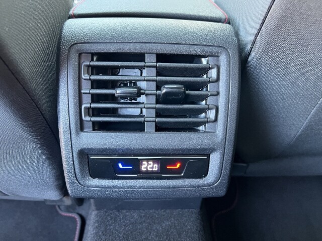 Volkswagen Golf 2.0 TSI DSG Golf VIII