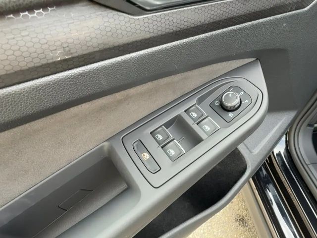 Volkswagen Golf 2.0 TSI DSG GTI Golf VIII