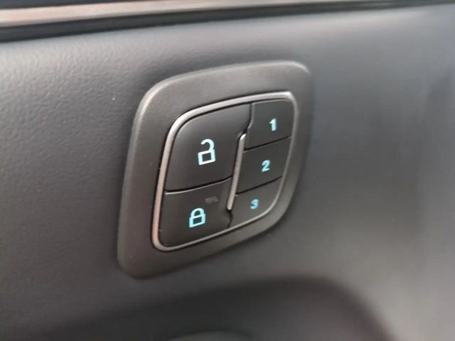 Ford Mustang Mach-E AWD Premium