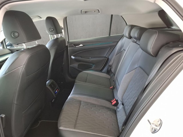 Volkswagen Golf DSG Life