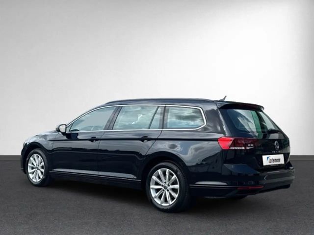 Volkswagen Passat 1.5 TSI Business DSG Variant