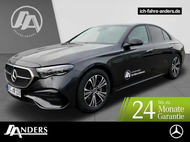 Mercedes-Benz E 200 AMG Line Sedan