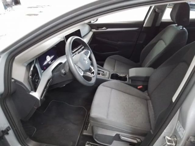 Volkswagen Golf 1.5 eTSI DSG Golf VIII