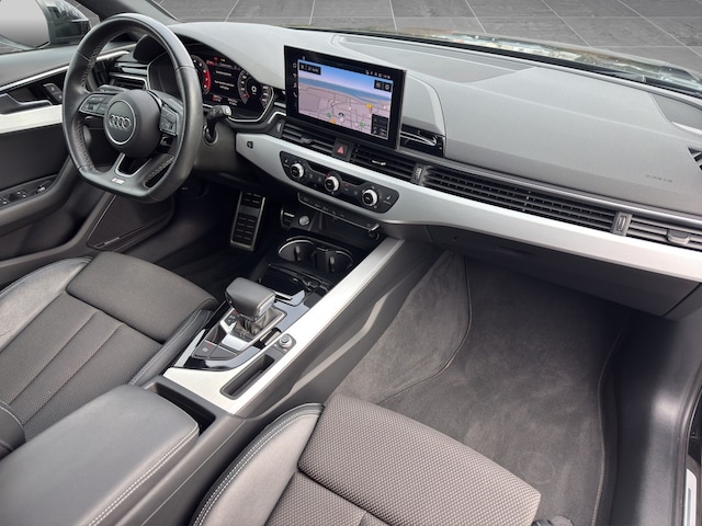 Audi A4 40 TFSI Avant S-Tronic