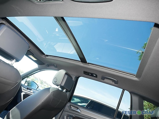 Volkswagen Tiguan IQ.Drive R-Line