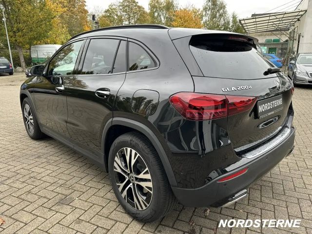 Mercedes-Benz GLA 200 GLA 200 d