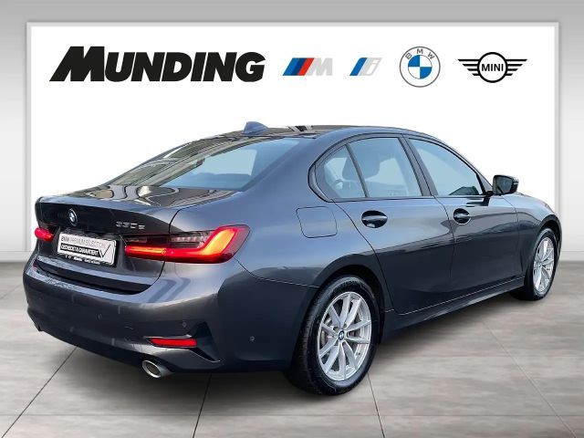 BMW 330 330e Advantage pakket Sedan