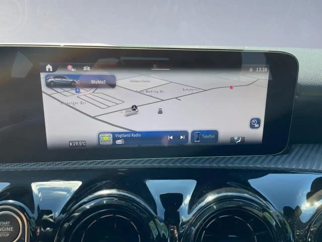 Mercedes-Benz A 180 A 180 d