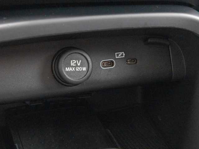 Volvo C40 AWD Plus Recharge