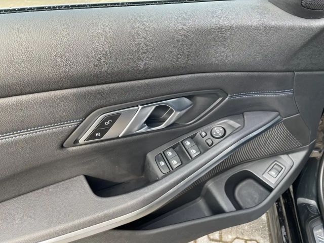 BMW 330 330i M-Sport Touring