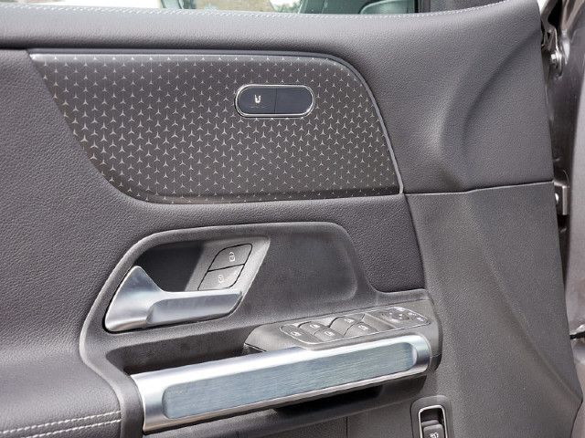 Mercedes-Benz GLB 200 GLB 200 d