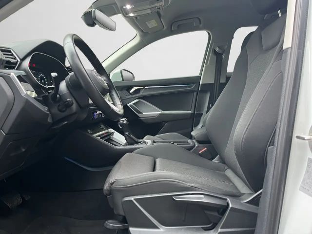 Audi Q3 35 TFSI S-Line S-Tronic