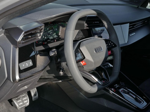 Audi RS3 Quattro S-Tronic Sedan