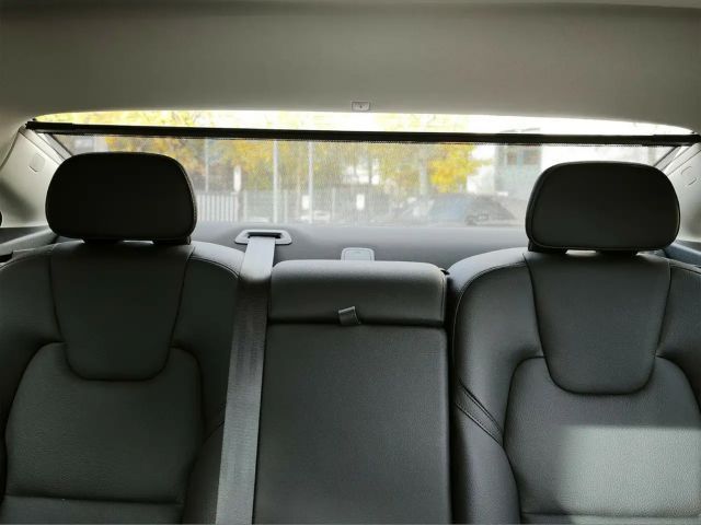 Volvo S90 Dark Plus T8