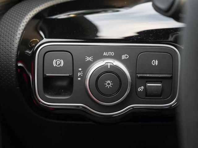 Mercedes-Benz A 35 AMG 4MATIC AMG Line