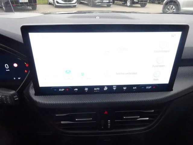 Ford Kuga Plug in Hybrid ST Line X