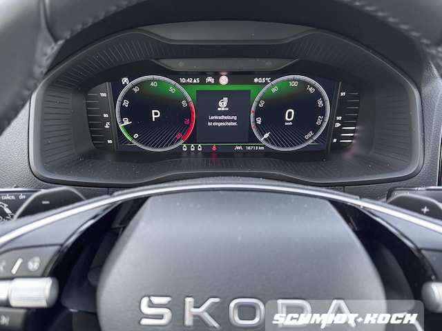 Skoda Karoq 1.5 TSI Tour