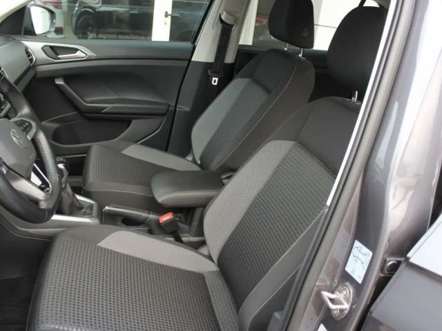 Volkswagen T-Cross Active
