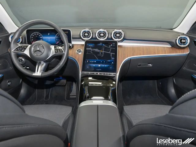 Mercedes-Benz C 200 AVANTGARDE Sedan