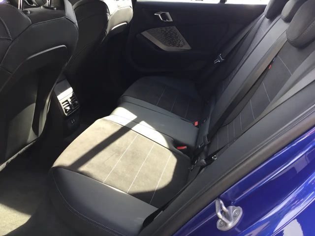 BMW 118 118d M-Sport Sedan