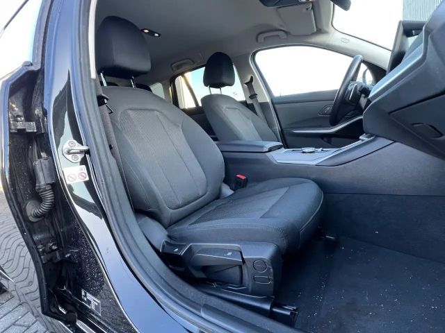 BMW 320 320d Touring xDrive